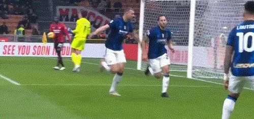 1636381071800018912.gif 哲科.gif