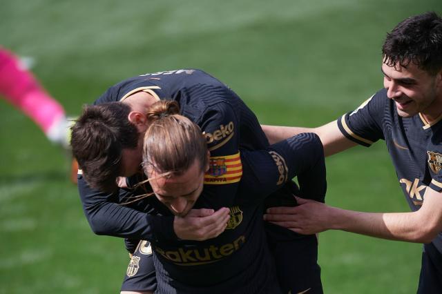 1619364623419024215.jpg Ez0-ouDXoAUpl2R.jpg